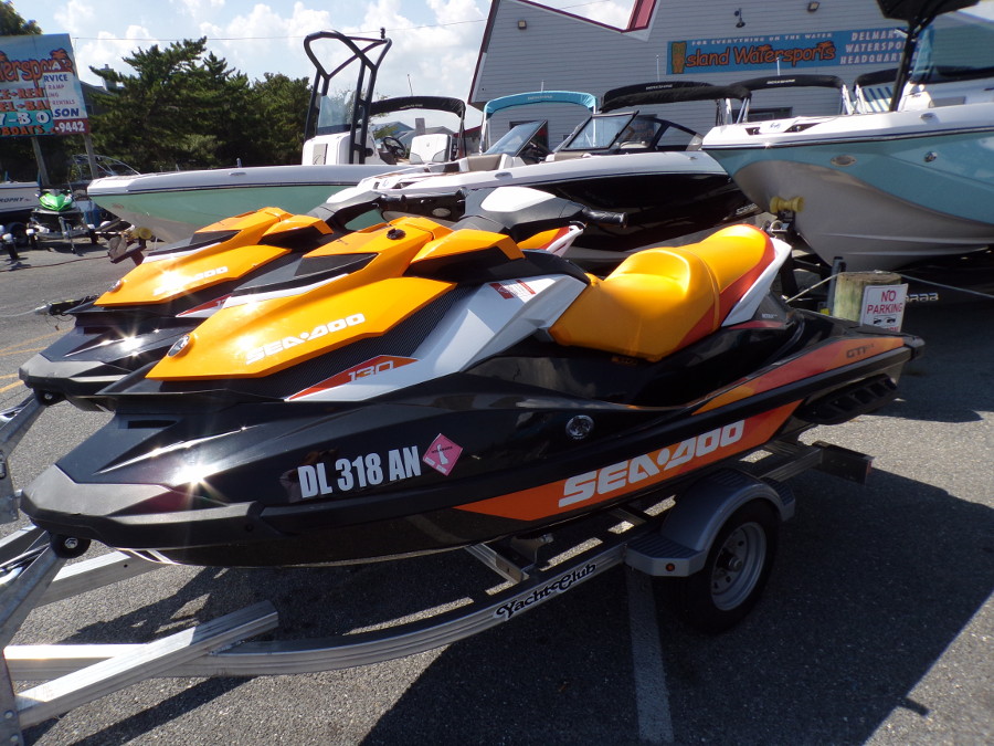 boat jet ski rental portland